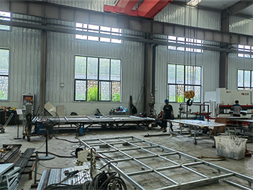 4*4 Family Off Road Caravan 4*4 Family Off Road Caravan